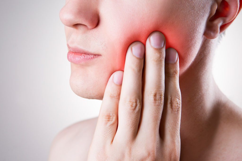 How to Permanently Kill a Tooth Nerve at Home