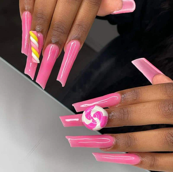 Lipstick-Shaped Nails