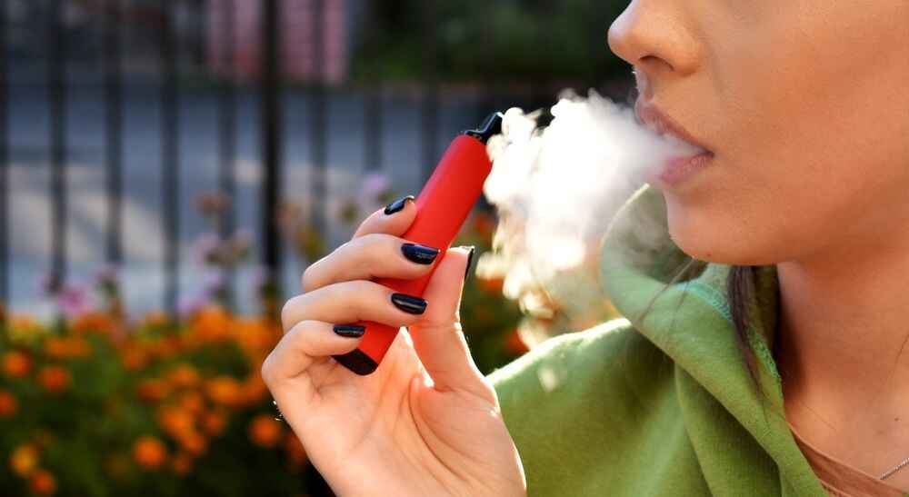 How Vaping Affects Your Filling and Oral Health