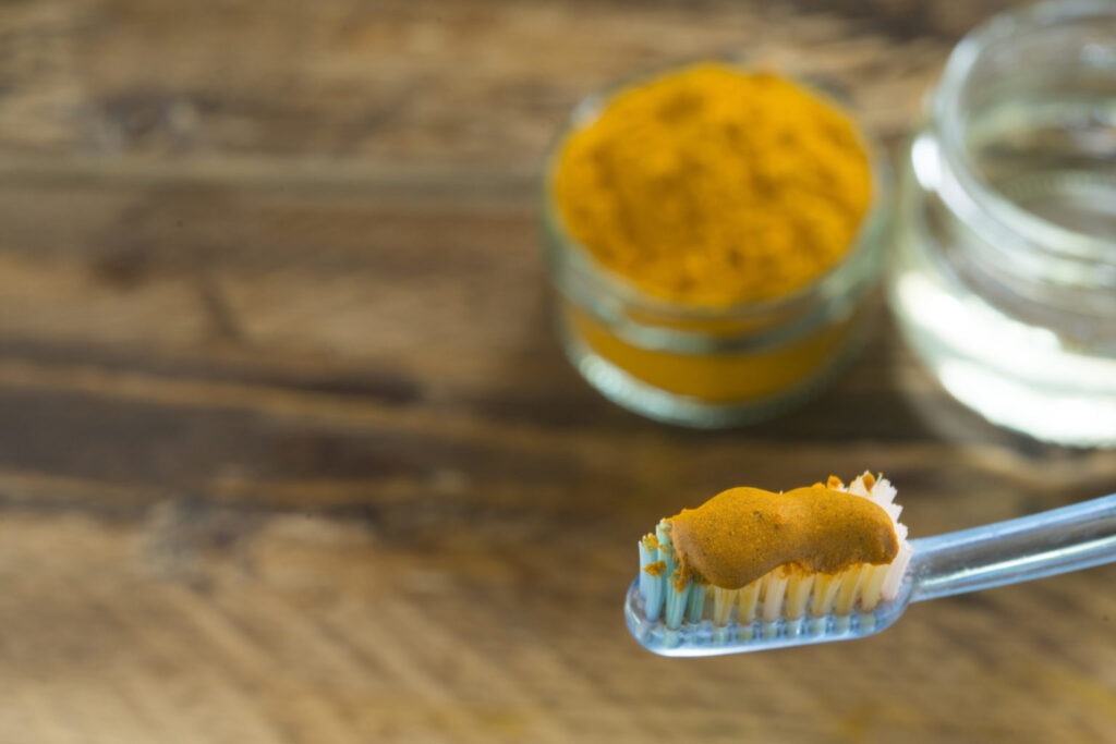 Turmeric Paste for  teeth crack Healing